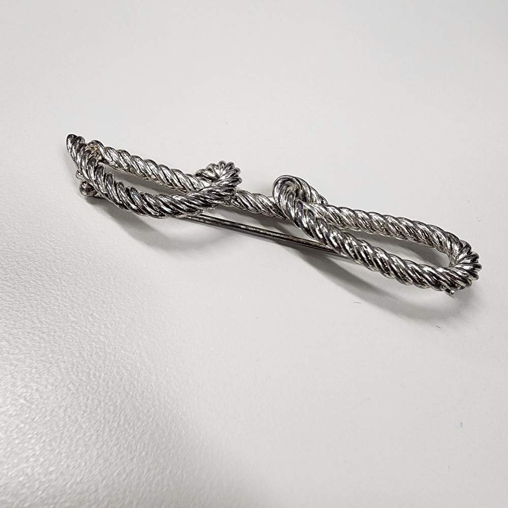 Large Script Letter J Initial Pin Brooch Silver Tone Twisted Rope Design Cursive - Picture 5 of 10